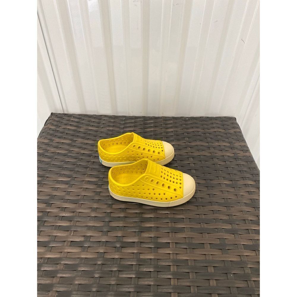 Native Jeffersons, Shoes Children Size 7 - Picture 3 of 6